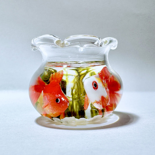 硝子の金魚鉢で泳ぐ金魚 その他インテリア雑貨 池波屋 通販 16234077