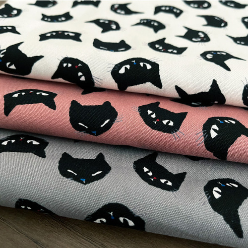 110×50猫柄 生地 布 クロネコFACE オックス レンガ コットン100