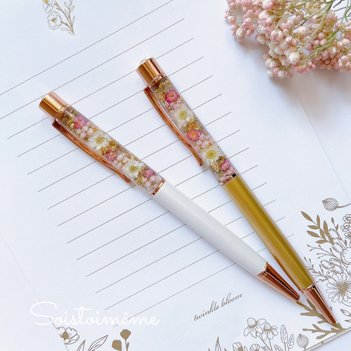 ハンドメイド　フラワー系　ハーバリウム ボールペン　オプション込み　 3000円 ハンドメイド フラワー系 ハーバリウム ボールペン オプション込み