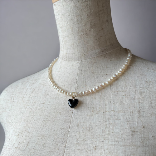 odul オニキス　パール　ハートチャーム付き odul オニキス パール ハートチャーム付き mini Heart charm