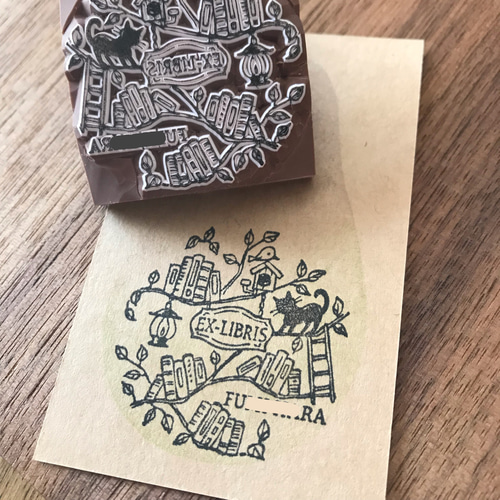 【特裝】章詒和自鈔稿（木版雕刻封面 簽名藏書票 限定） 特裝】章詒和自鈔稿（木版雕刻封面 簽名藏書票 限定） 华艺