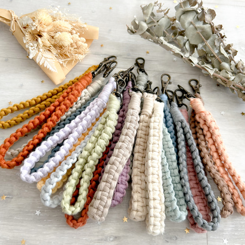 カラバリ豊富♪プチプラ♬マクラメハンドストラップ ネックストラップ