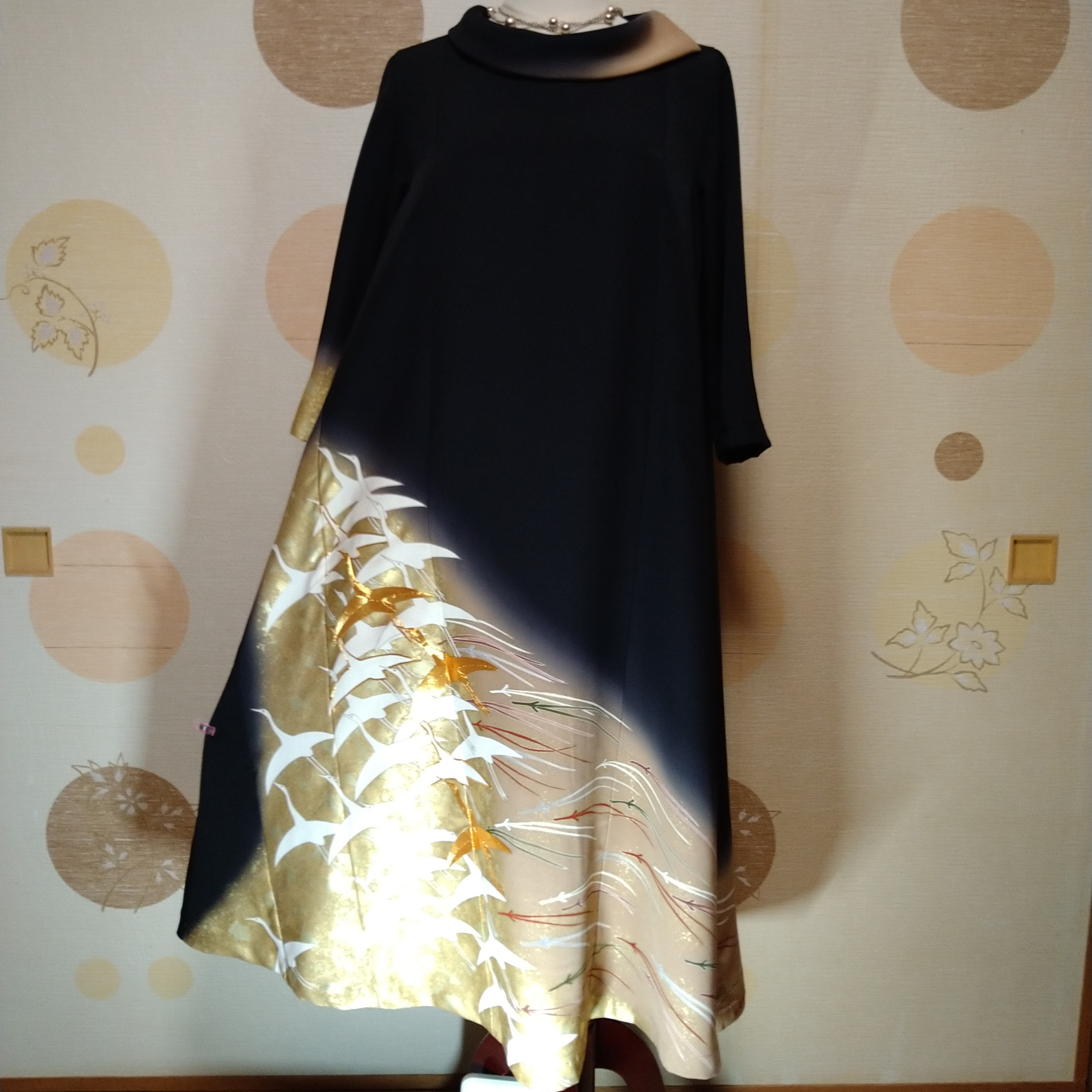 留袖ドレス、新郎新婦母❣️ 尾長鶏　刺繍　金駒 留袖ドレス、新郎新婦母❣️ 尾長鶏刺繍金駒
