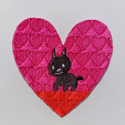 頷くハート ピンク ワッペン アップリケ パッチ 刺繍 可愛い カワイイ ホームメイド オリジナル 2枚目の画像