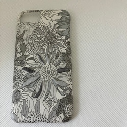 iPhone cover 1枚目の画像