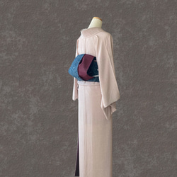 這是由圓寺紗布和結城紬藍灰色風景製成的成人半寬腰帶。 第2張的照片