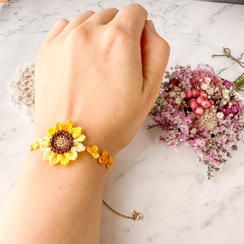 お客ページ‼️満花手編みブレスレット DIY 花ブレスレットの作り方