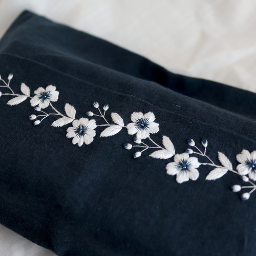 刺繍ティッシュカバーボックスティッシュNO.31 オーダーメイド