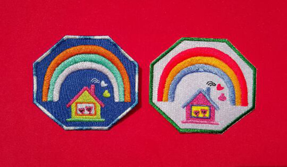 虹の家 ワッペン 小サイズ 刺繍 パッチ アップリケ 可愛い かわいい カワイイ 熊 ホームメイド オリジナル 2枚目の画像