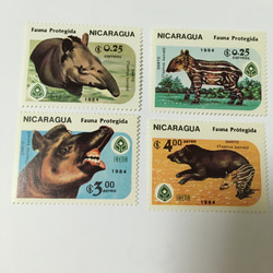 ニカラグア  バクの切手4枚セット 未使用 1枚目の画像