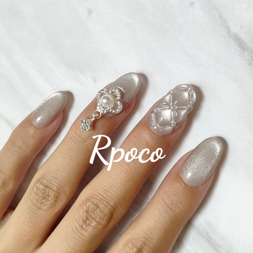 オーダー◇ネイルチップ マグネットハート 量産型 グレージュ 埋め