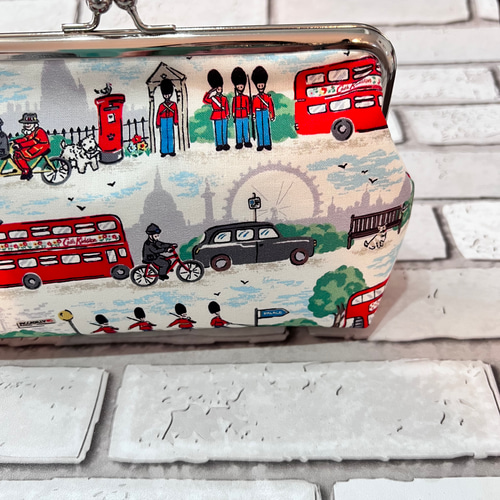 キャスキッドソン ロンドンストリート がま口ポーチ たっぷり収納