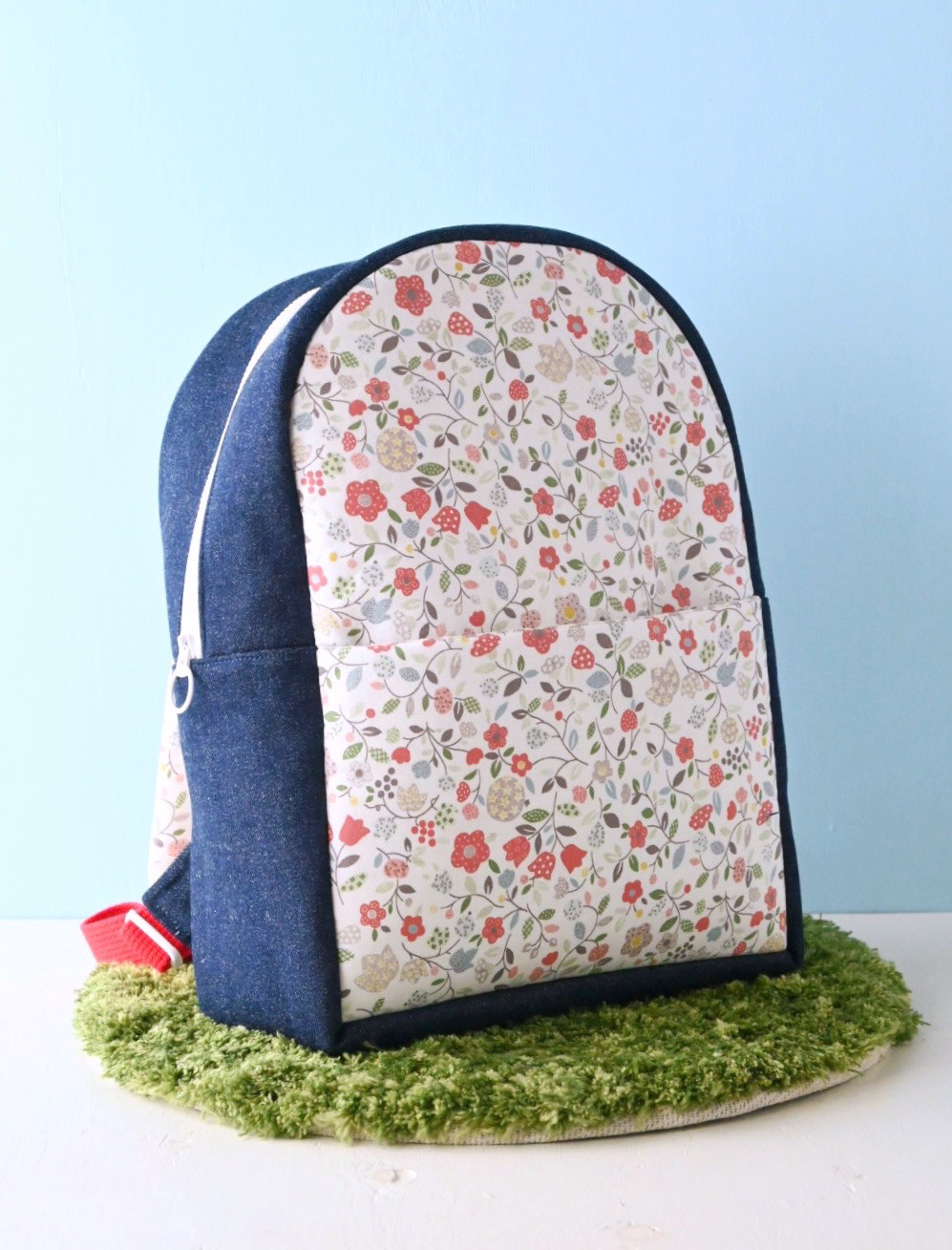 数量限定＊開けやすさを考えたファスナータイプ＊3、4歳くらいからのキッズリュック＊岡山産デニム✖️花柄　受注制作