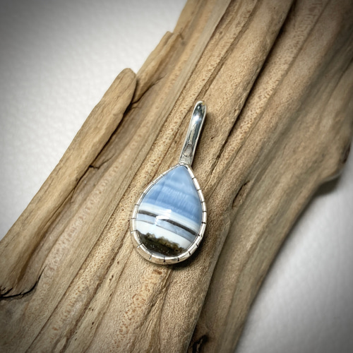 ストライプブルーオパール デザートオパール シルバー ネックレス