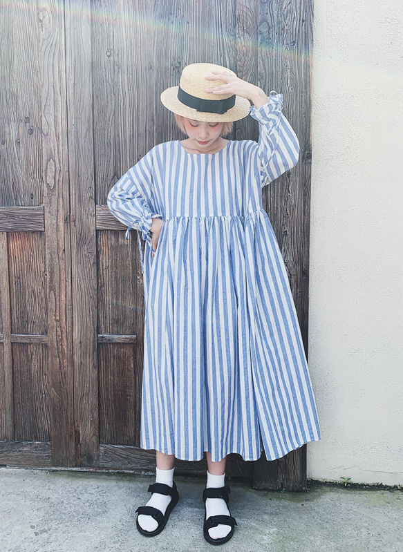 藍白條紋 日系森系條紋洋裝 寬鬆燈籠袖長款連身裙 第12張的照片