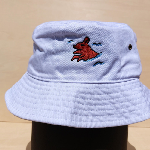 専用【WIND AND SEA FR2】バケハ 刺繍 レア 泳いでいる生き物 ホワイト 2ポイント 波が薄い水色 刺繍 バケット