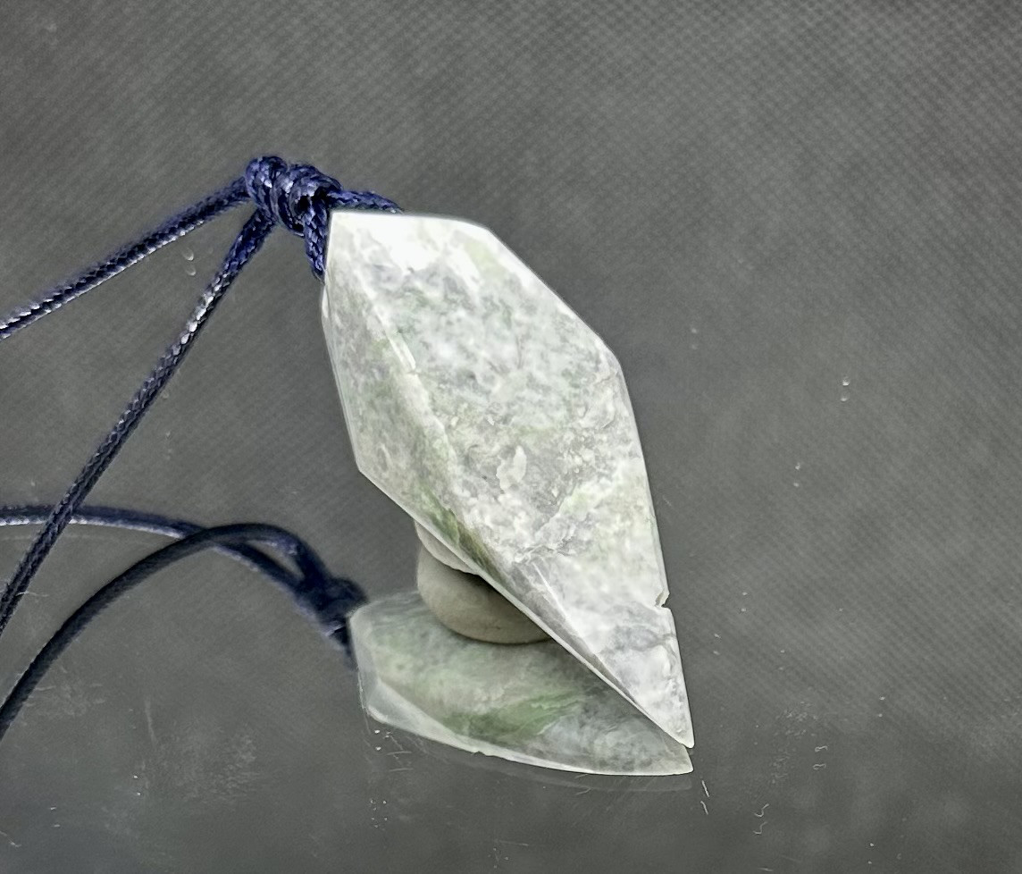 星河戦艦　糸魚川翡翠