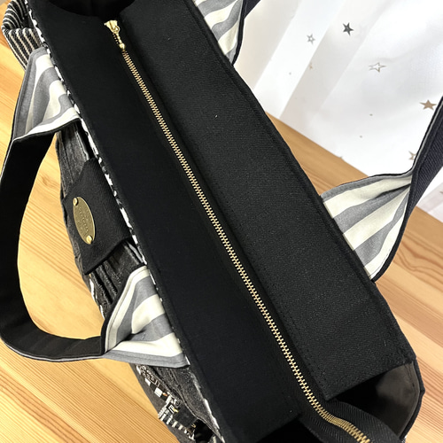 送料込み大きめデニムリメイクバッグNo.319☆トートバッグ マザーズ