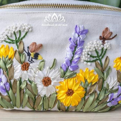 お花手刺繍ボディバッグ( ウエスト) 4枚目の画像