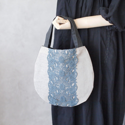 Linen ×Flower lace tote  　リネン×フラワーレースのトート 4枚目の画像