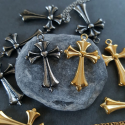 【販売証明書付き】agete クロス チャーム K10 ゴシック 販売証明書付き】agete クロス チャーム K10 ゴシック - メルカリ