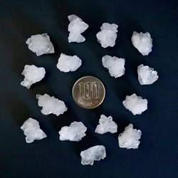 ミニサイズ水晶原石(モロッコ産/穴なし) 大きさ約12〜23mm・15個入り 3枚目の画像