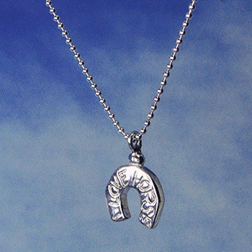 4枚花びらのダイヤモンド0.132ct K10ピンクゴールドネックレス
