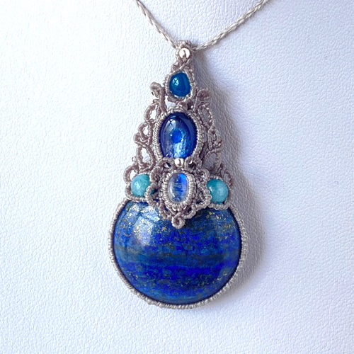 ラピスラズリ×カイヤナイト×レインボームーンストーンのマクラメ