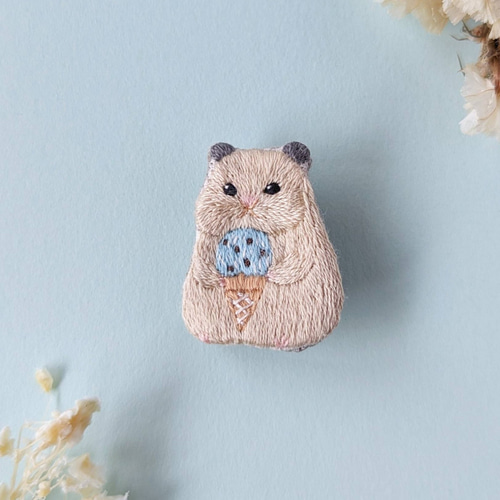アイスとキンクマ 刺繍ブローチ ブローチ mopsi 通販 16239231