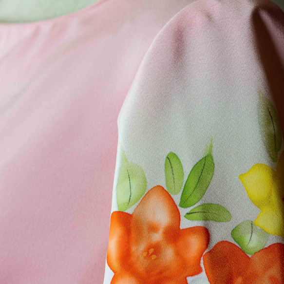 ちりめん花柄五分袖　パフスリーブ　チュニック 　ピンク　着物リメイク　シルク　反物　桔梗　菊　フリーサイズ 9枚目の画像