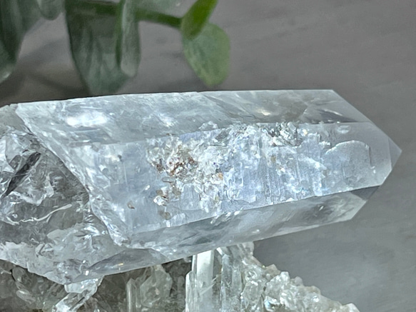 ライトニング⚡️　レインボー　雷水晶　レーザー　クリスタル　原石 *´︶`*