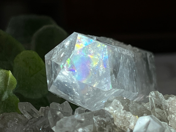 ライトニング⚡️　レインボー　雷水晶　レーザー　クリスタル　原石 *´︶`*