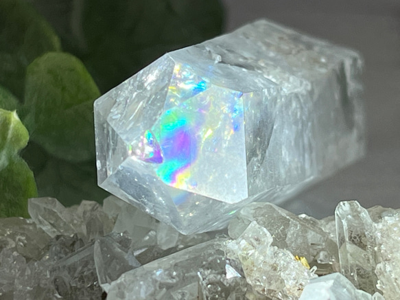 ライトニング⚡️　レインボー　雷水晶　レーザー　クリスタル　原石 *´︶`*