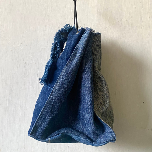 USEDデニム×ビンテージエプロン×本革リメイク　巾着バッグ Amazon.co.jp: 本革 巾着ショルダーバッグ グリーン デニム