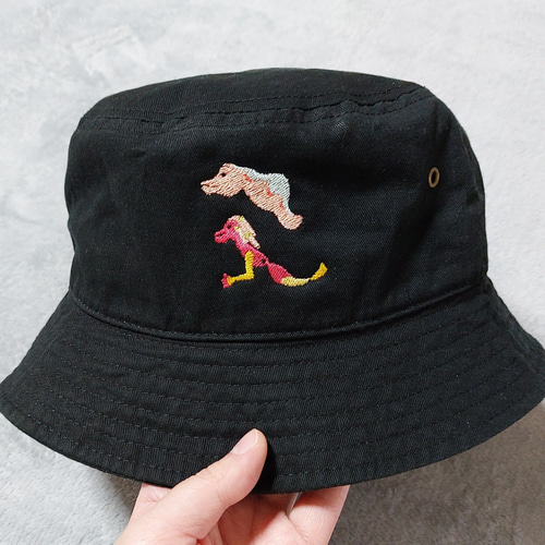 美品✨レディメイド バケットハット スマイル刺繍 ブラック ツイード素材 美品✨レディメイド バケットハット スマイル刺繍 ブラック