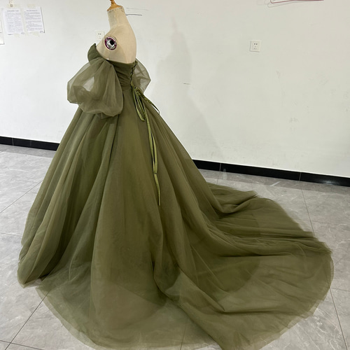 高品質！カラードレス グリーン ベアトップ トレーン ビスチェドレス  