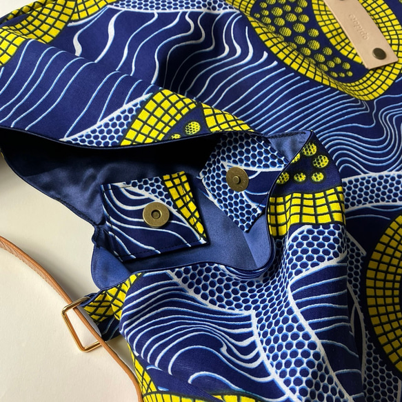 African print × Real leather Folding bag blue&yellow 2枚目の画像