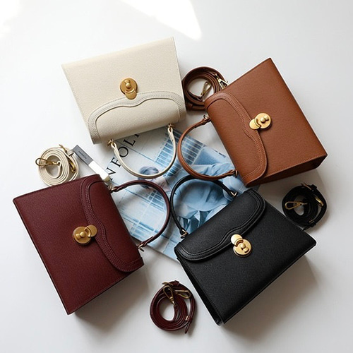 ★期間限定お値下げ★オーダーハンドメイドバッグ本革 牛革 黒 お仕事用に◎ケリー オーダー・ハンドメイドバッグ 本革牛革 黒 お仕事用にも◎ケリー