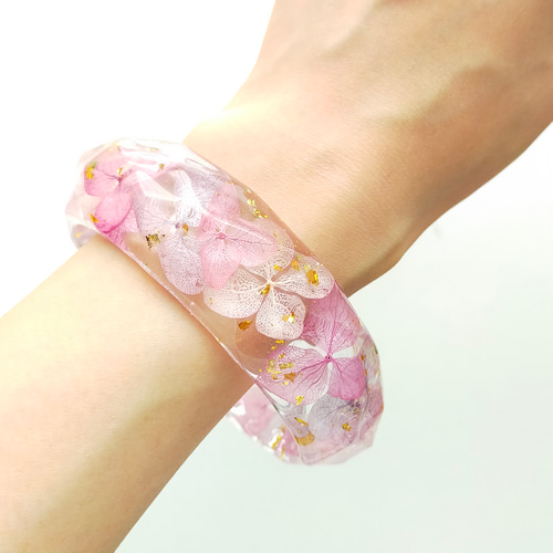 ちみに様printemps ガラスブレス　フラワー　クリア　バングル ちみに様printemps ガラスブレス フラワー クリア バングル