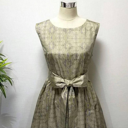 着物リメイク　ジャンパースカート　大島紬ワンピース　2WAY ノースリーブ　正絹 着物リメイク 大島紬ワンピース ジャンパースカート 2WAY