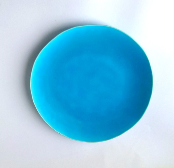 美しい青のお皿　8寸皿　陶器　 2枚目の画像