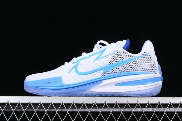 Nike Air Zoom G.T.Cut EP 通気性抜群の新しいタイプの実戦