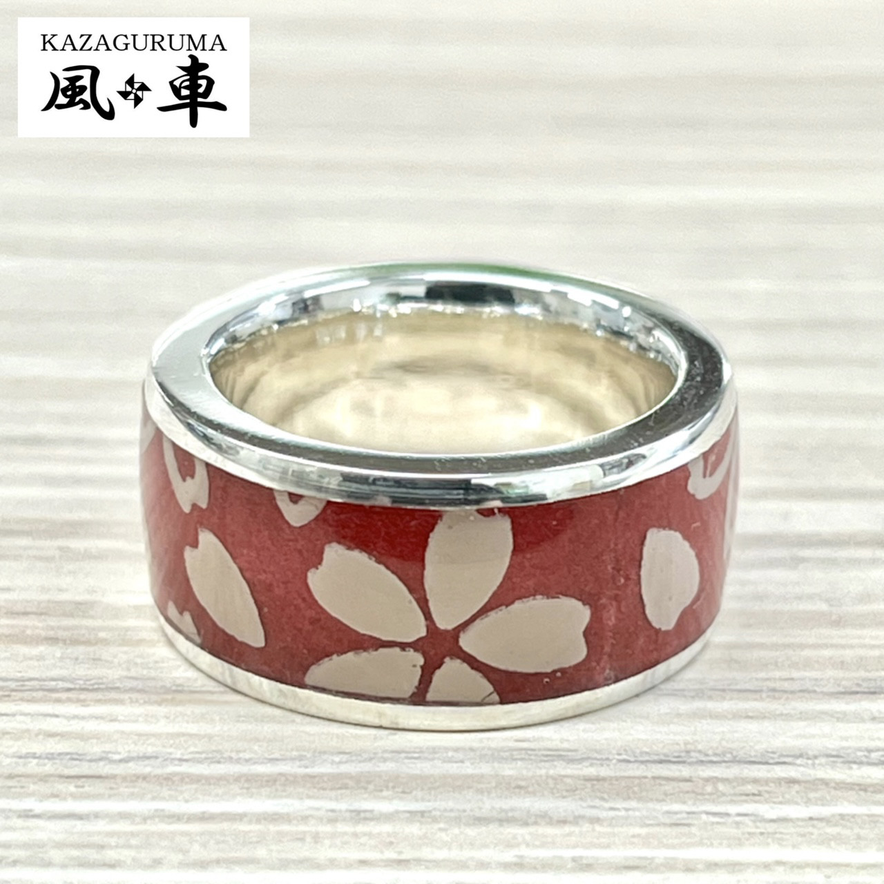 【風車】 桜リング 印傳(いんでん) 桜 リング 紅(くれない)色