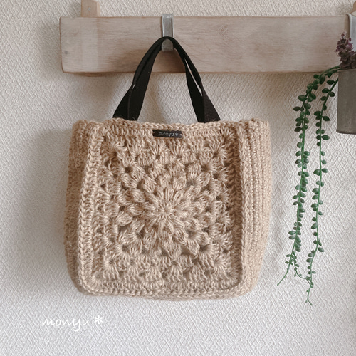 ハンドメイド　お花もりもり麻紐バック 麻紐バッグ A4ファイルが入るサイズ（楕円底 LL ）麻バッグ 麻ひ