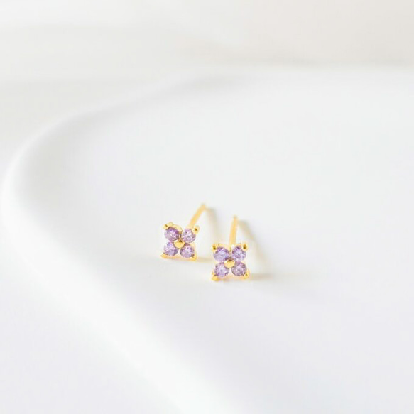 あじさいピアス 小さいピアス 紫陽花 アジサイ ライラック 花 フラワー ミニピアス 上品 小さめ 小ぶり シンプル　ギ 5枚目の画像