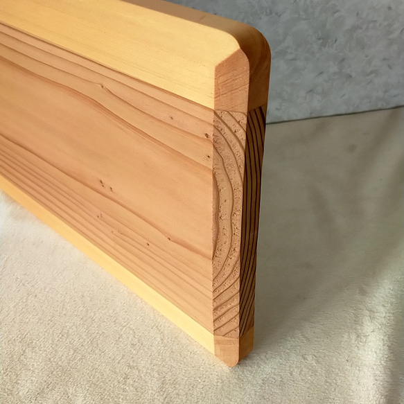 【手作り完成品】カッティングボード　まな板　おぼん　トレイ　ウッドプレート　杉　ヒバ 5枚目の画像