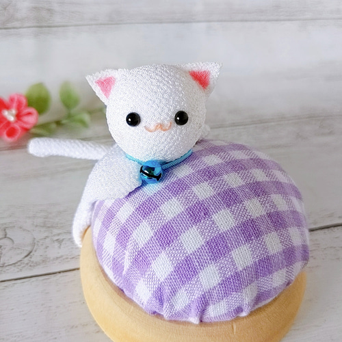 ねこちゃんのピンクッション ネコ 針山 針刺し つまみ細工 ちりめん
