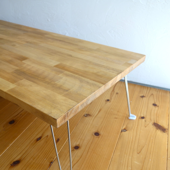 天然木の折りたたみテーブル【W100xD50】色：ミディアムウォールナット 3枚目の画像