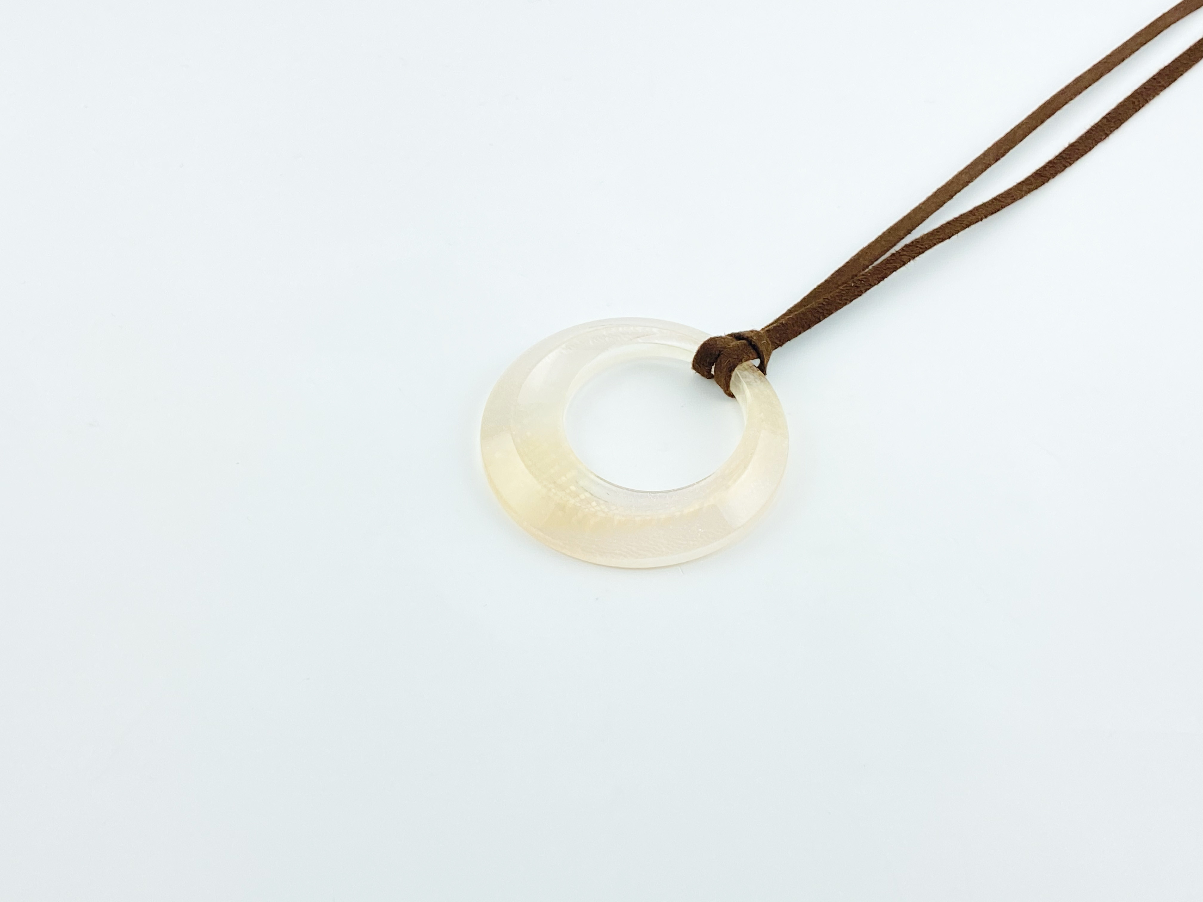 Pendant Glass Holder ペンダント グラスホルダー ＜サークル＞（L37 white lame）