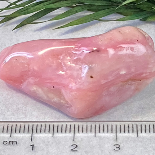 愛され上手に】ピンクオパール 原石 タンブル 天然石 東洋占星術師の娘